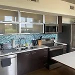 Artsy Chic 1br 30day Min With Wifi Ac Parking Tv Furnished Rooftop Holiday home Nashville
