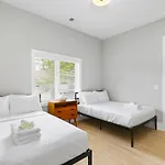Taking Care Of Business Holiday home Nashville