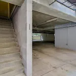 Three-Level West End Apartment With Private Office And Free Secured Parking