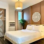 Geodis Park In Weho Apartment *