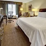 Hotel Hilton Garden Airport