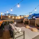 Close To The Gulch - Book Today