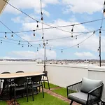 Apartment Stunning River View Walk To Downtown Rooftop Patio Nashville