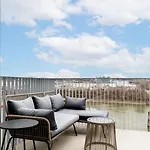 Apartment Stunning River View Walk To Downtown Rooftop Patio
