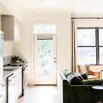 Luxury By Music Row Belmont Vanderbilt Free Parking Holiday home *