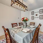 Nashville's Broadway: Your Spacious Holiday home *