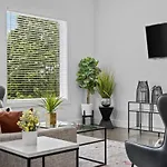 Magnificent 4 Bedroom Home -W Balcony & Fireplace