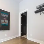 3 Premium Midtown Homes - Sleeps 36 - Mins To Broadway