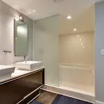 Artsy Chic 1br 30day Min With Wifi Ac Parking Tv Furnished Rooftop Holiday home Nashville