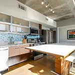 Artsy Chic 1br 30day Min With Wifi Ac Parking Tv Furnished Rooftop Nashville