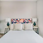 Cozysuites Music Row Classy 1Br With Free Parking 24