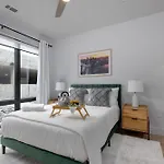 Savanna - Heart Of Midtown - Odyssey At The Park Holiday home *