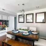 Walk To Broadway Charming Modern Historic Townhome * Nashville