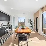 Apartment Penthouse On River With Garage And Patio, Walk Downtown Nashville