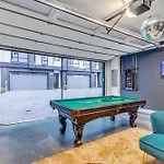Rooftop Hot Tub & Game - 3 Miles To Downtown *