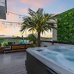 Rooftop Hot Tub & Game - 3 Miles To Downtown