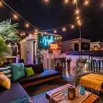 Holiday home Rooftop Hot Tub & Game - 3 Miles To Downtown Nashville