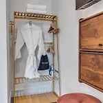 Rooftop Hot Tub & Game - 3 Miles To Downtown Holiday home Nashville