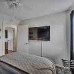 Villa East Nash 12 Mins To Broadway Sleeps 6 *