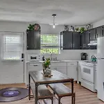East Nash 12 Mins To Broadway Sleeps 6 * Nashville