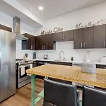 Illume 114 Apartment