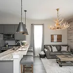 Downtown Luxury At The Southern Belle Holiday home Nashville