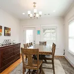 July Discount! Close To Downtown, Yard *