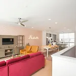 Holiday home Fabulous Location Walk To Food & Bars Roof Deck