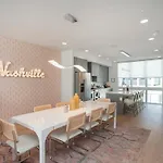 Holiday home Fabulous Location Walk To Food & Bars Roof Deck