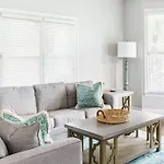 Holiday home Southern Charm Downtown, Walk To Farmers Market &