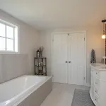 Golf Views, Porch Vibes, 3mi To Broadway! Nashville