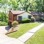 Honky Tonk Home Bar, Minutes To Airport & Broadway