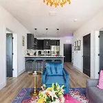 Downtown Midtown Vanderbilt, Honky Tonk Party Pad 2, Parking Gym Pool Apartment *
