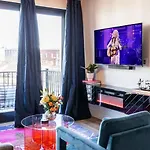 Downtown Midtown Vanderbilt, Honky Tonk Party Pad 2, Parking Gym Pool Apartment Nashville