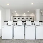 Brentwood N9 I Cozy & Comfy I 2bd I Free Parking *