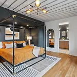 Unwind In Opulence 4br 4ba Near Broadway Holiday home