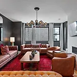 Unwind In Opulence 4br 4ba Near Broadway