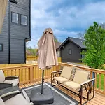Modern Vacation ~ 3 Mi To Downtown! Holiday home Nashville