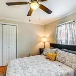 Modern Vacation ~ 3 Mi To Downtown! Nashville
