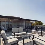Overlook Plains-Priv Rooftop Deck-Mins To Broadway