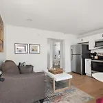 Apartment Vibes- Stay, Play, And Relax Unit 5b Apts *