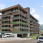 Apartment Luxury Penthouse With 2 Floors Pool Patio Gym Walk To Broadway Nashville