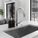 Luxury Penthouse With 2 Floors Pool Patio Gym Walk To Broadway Apartment *