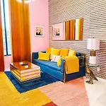 Dolly's Art Deco - Luxe Near Broadway