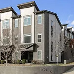 Luxury 4 Bedroom Home, Heart Of The Entertainment