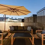 Luxury With Stunning Rooftop Views!