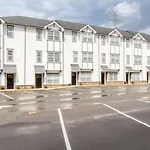 Ten Minutes To Broadway Gorgeous Gated Townhome