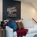 Large Royal Townhome Beautiful Design And Rooftop * Nashville