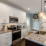 Holiday home Gorgeous Downtown Pad 3 Bedroom 2.5 Bath Large Patio Nashville