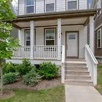 Spacious Nashville Home With 7 Beds 4 Bedrooms And 2.5 Bathrooms